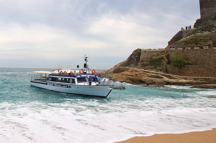 קטאמראן בחופי קוסטה בראווה